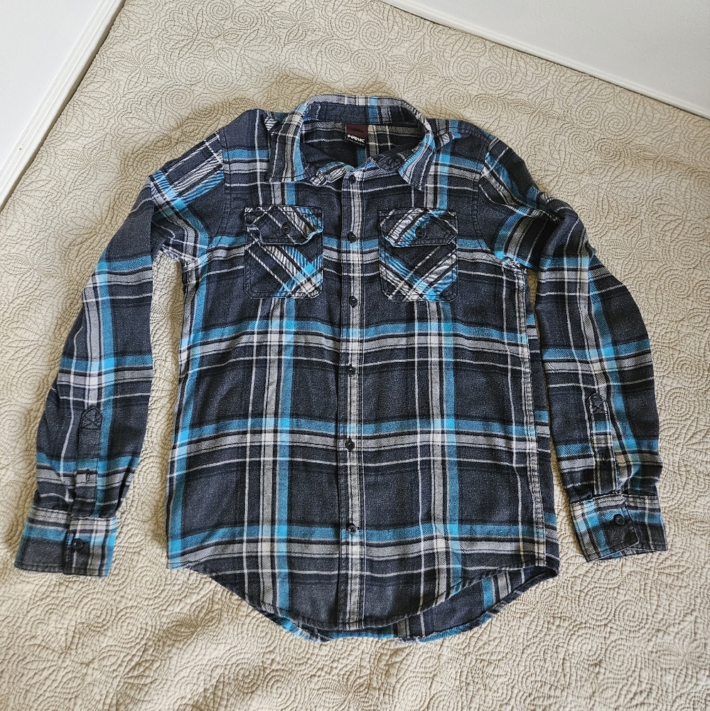 Hawk Flannel Button Down Shirt, Blue and Black Youth XL